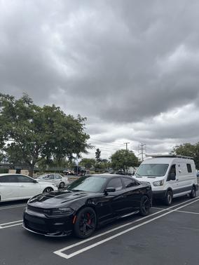 Black 2018 Dodge Charger SRT Hellcat
