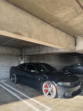 Black 2018 Dodge Charger SRT Hellcat
