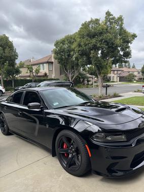 Black 2018 Dodge Charger SRT Hellcat