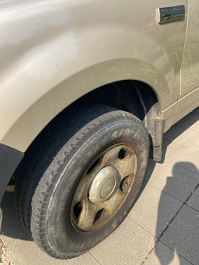 Gold 2008 Ford F-150 XLT
