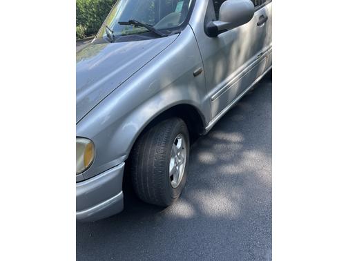 2000 Mercedes-Benz M-Class ML320 4MATIC