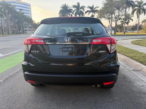 2022 Honda HR-V LX