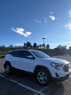 White 2018 GMC Terrain SLE