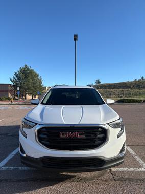 White 2018 GMC Terrain SLE