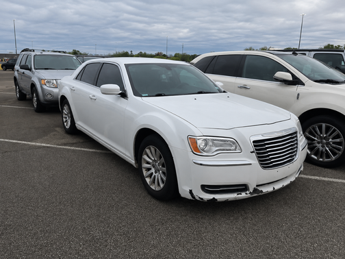 White 2013 Chrysler 300 Base