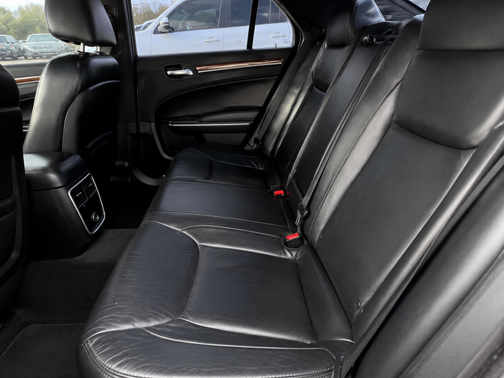 White 2013 Chrysler 300 Base