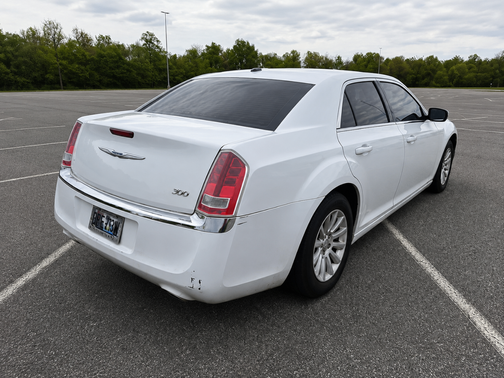 White 2013 Chrysler 300 Base