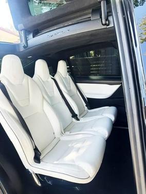 Black 2016 Tesla Model X 75D