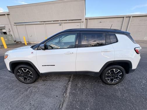 White 2021 Jeep Compass Trailhawk