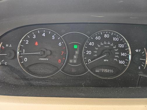 Red 2005 Toyota Avalon XLS