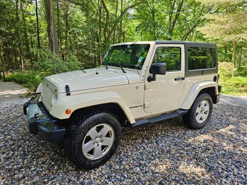 Beige 2011 Jeep Wrangler Sahara