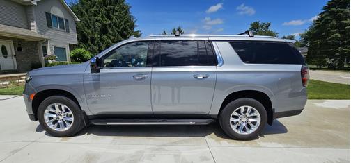 2023 Chevrolet Suburban Premier