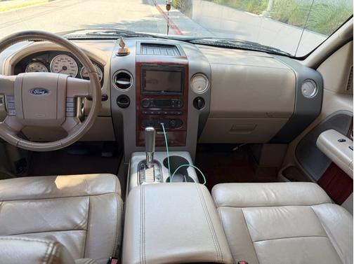 2006 Ford F-150 Lariat SuperCrew