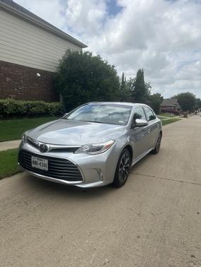 2018 Toyota Avalon XLE