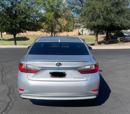 2016 Lexus ES 300h Base