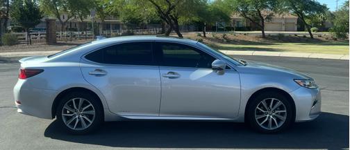 2016 Lexus ES 300h Base