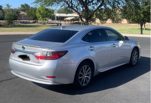 2016 Lexus ES 300h Base