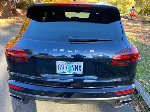 2016 Porsche Cayenne Cayenne
