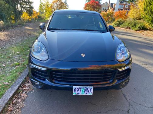 2016 Porsche Cayenne Cayenne