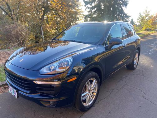 2016 Porsche Cayenne Cayenne