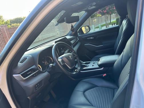 2023 Toyota Highlander XSE