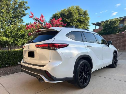 2023 Toyota Highlander XSE