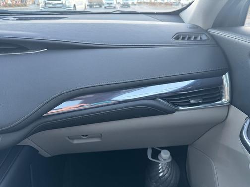 Silver 2023 Cadillac XT4 Luxury