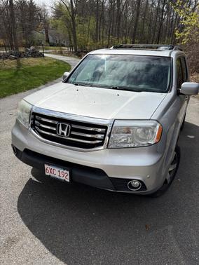 Silver 2012 Honda Pilot Touring