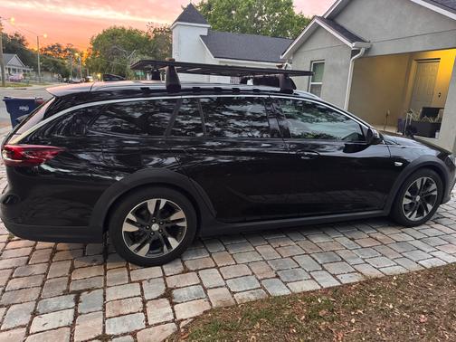 Black 2018 Buick Regal TourX Preferred