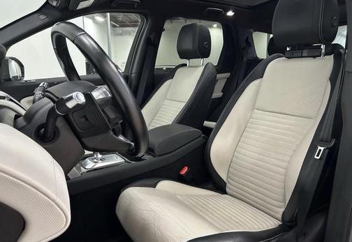 Black 2020 Land Rover Discovery Sport SE R-Dynamic