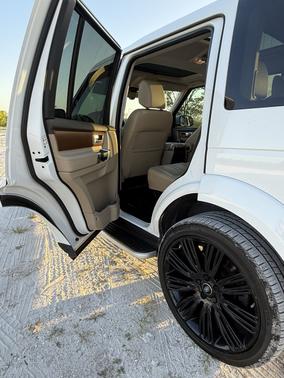 2016 Land Rover LR4 HSE Silver Edition