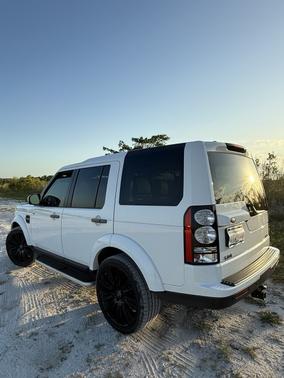 2016 Land Rover LR4 HSE Silver Edition