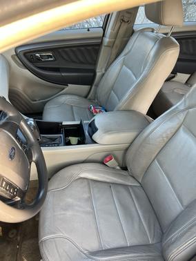 2012 Ford Taurus SEL