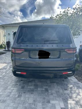 Gray 2025 Jeep Wagoneer Series II Carbide