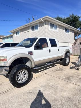 White 2008 Ford F-250 Lariat Crew Cab Super Duty