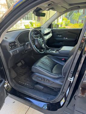 Black 2023 Honda Pilot Elite