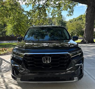 Black 2023 Honda Pilot Elite