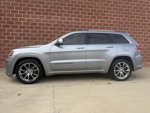 2019 Jeep Grand Cherokee Summit