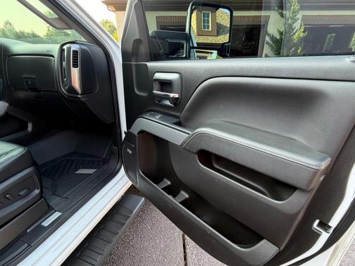 White 2018 Chevrolet Silverado 2500 LTZ
