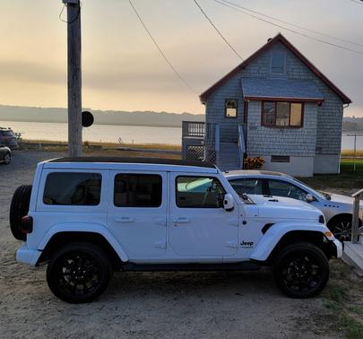 2021 Jeep Wrangler Unlimited Sahara High Altitude