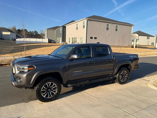 2021 Toyota Tacoma TRD Sport