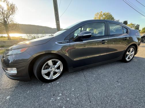 2013 Chevrolet Volt Base