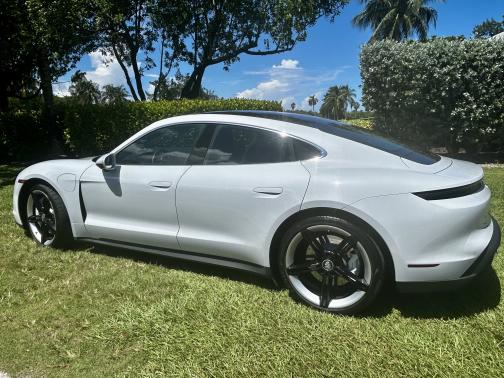 2022 Porsche Taycan 4S