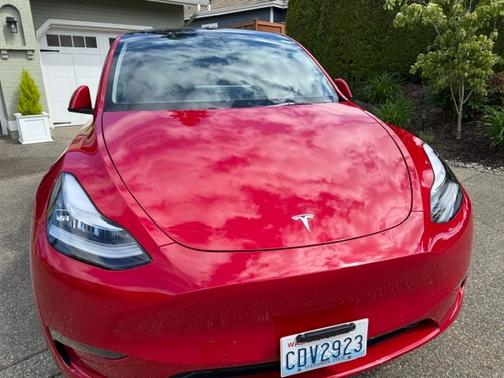 Red 2022 Tesla Model Y Long Range