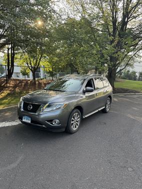 2015 Nissan Pathfinder SV
