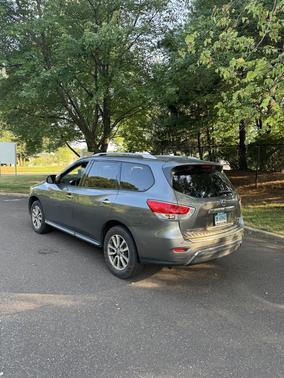 2015 Nissan Pathfinder SV
