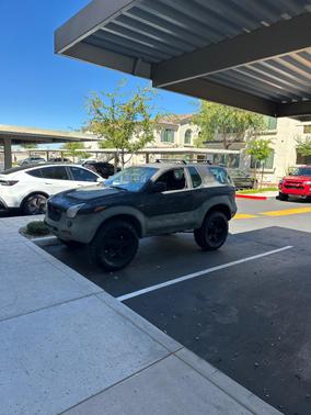 Black 2000 Isuzu VehiCROSS Base