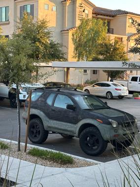 Black 2000 Isuzu VehiCROSS Base
