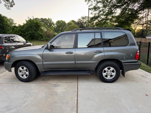 Gray 1999 Toyota Land Cruiser Base