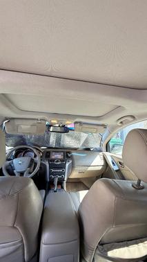 White 2009 Nissan Murano SL